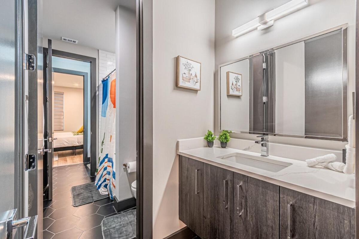 Oak Lawn Luxury - Hot Tub & Arcade Villa Dallas