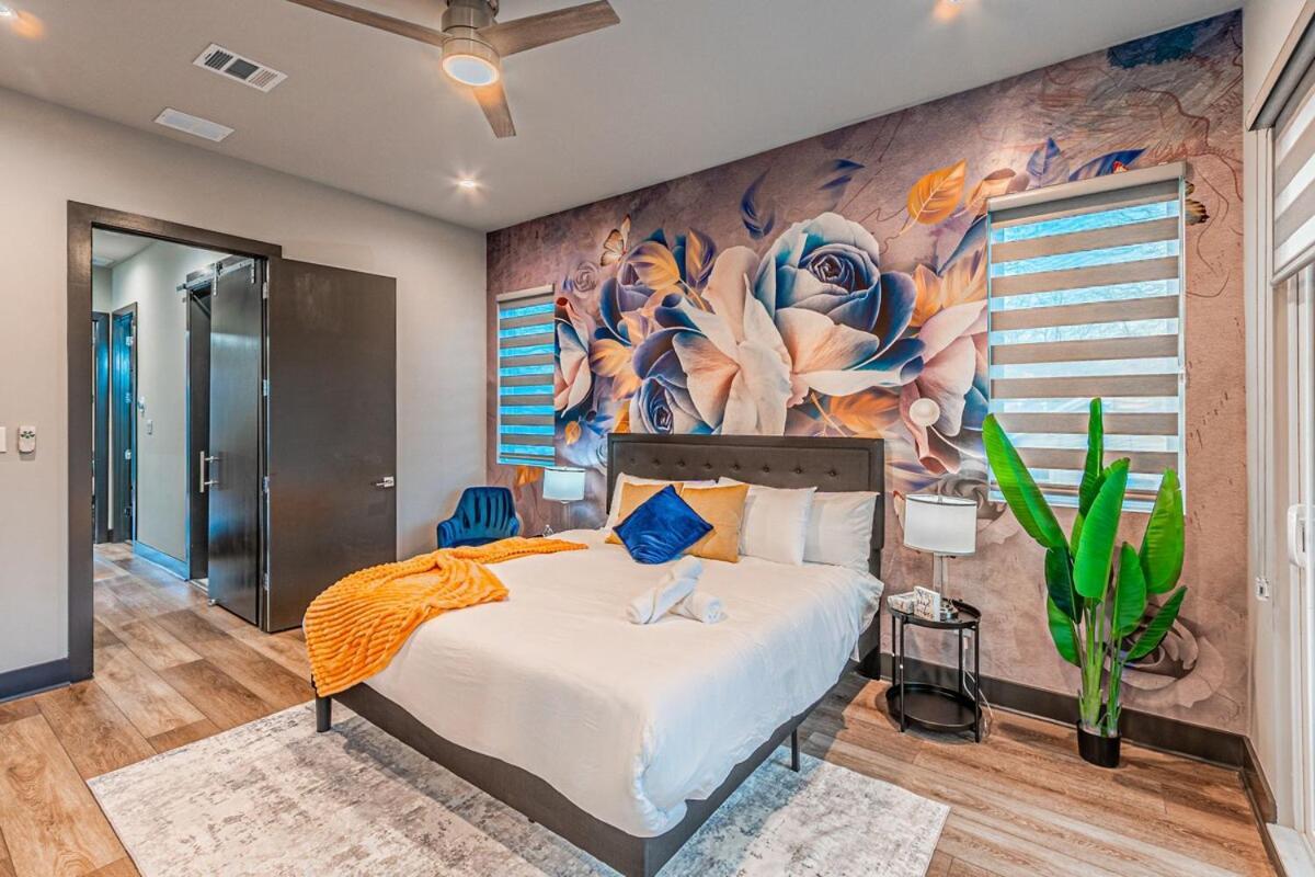 Villa Oak Lawn Luxury - Hot Tub & Arcade Dallas