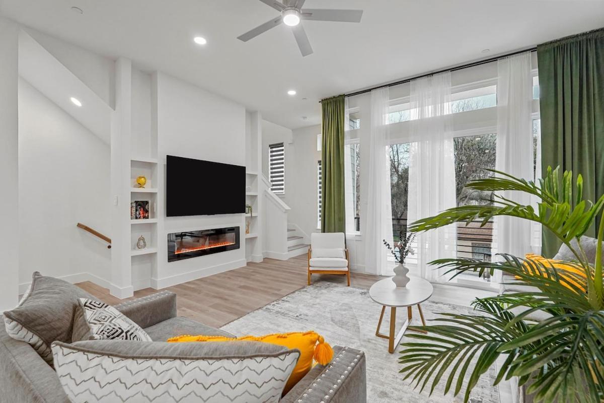 Holiday home Pet-friendly 2br L Private Baths L Stylish