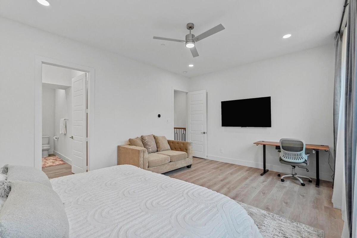 Holiday home Pet-friendly 2br L Private Baths L Stylish *