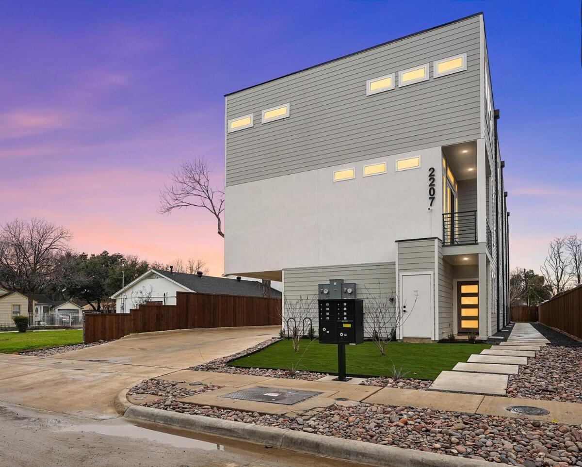 Holiday home Modern 2br L Pet-friendly L Private Baths