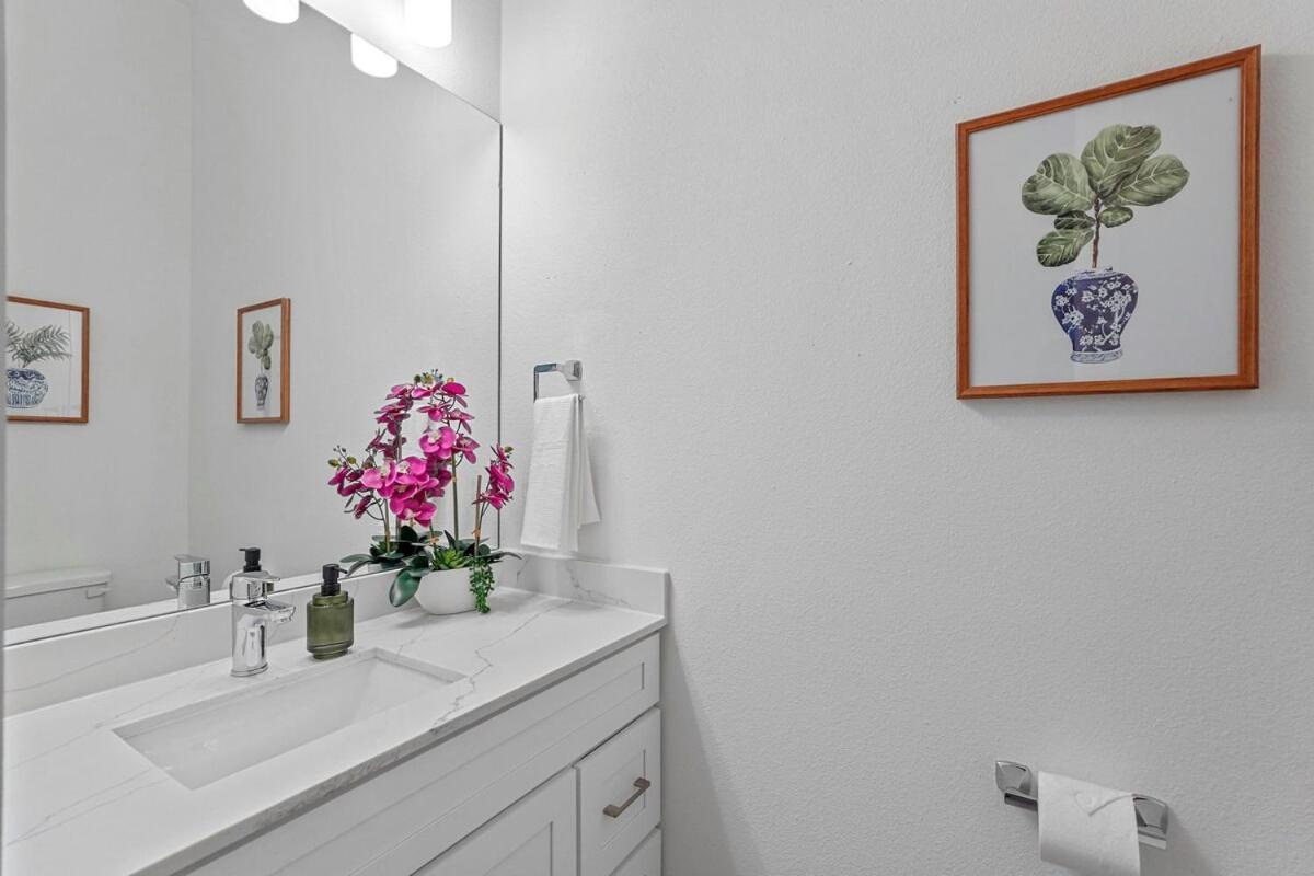 Holiday home Pet-friendly 2br L Private Baths L Stylish *