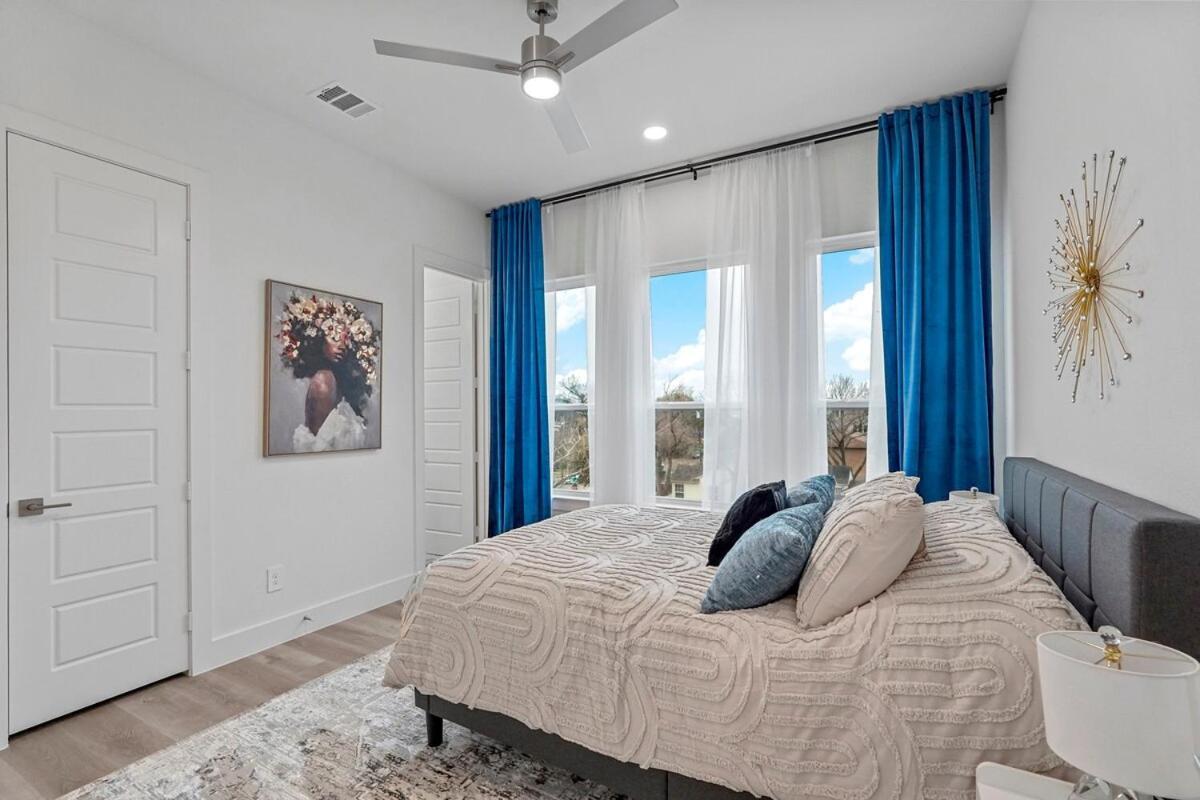 Pet-friendly 2br L Private Baths L Stylish *