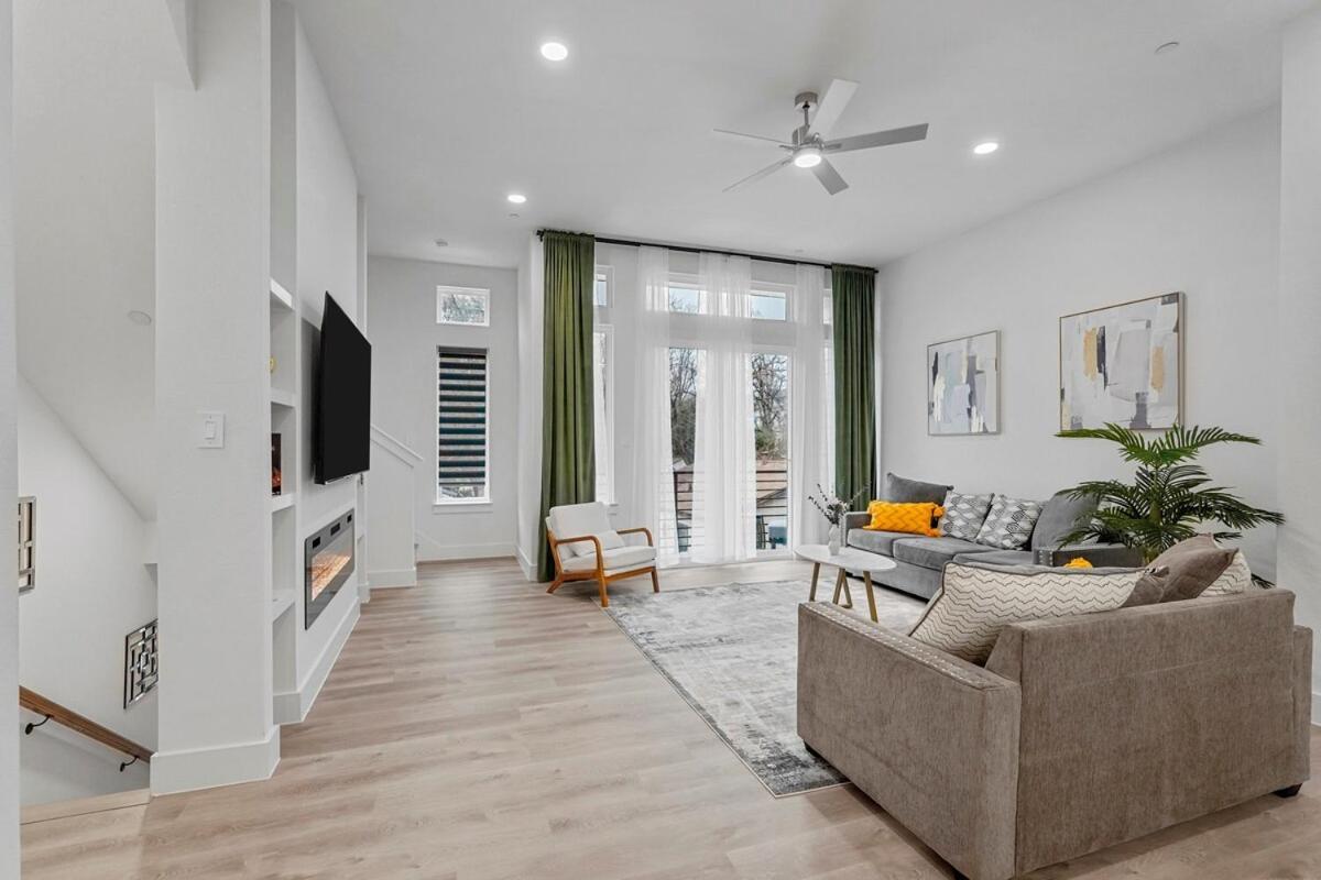 Pet-friendly 2br L Private Baths L Stylish * Dallas