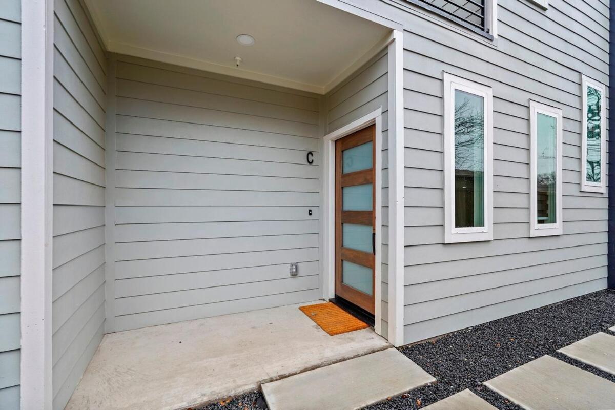 Pet-friendly 2br L Private Baths L Stylish Holiday home *