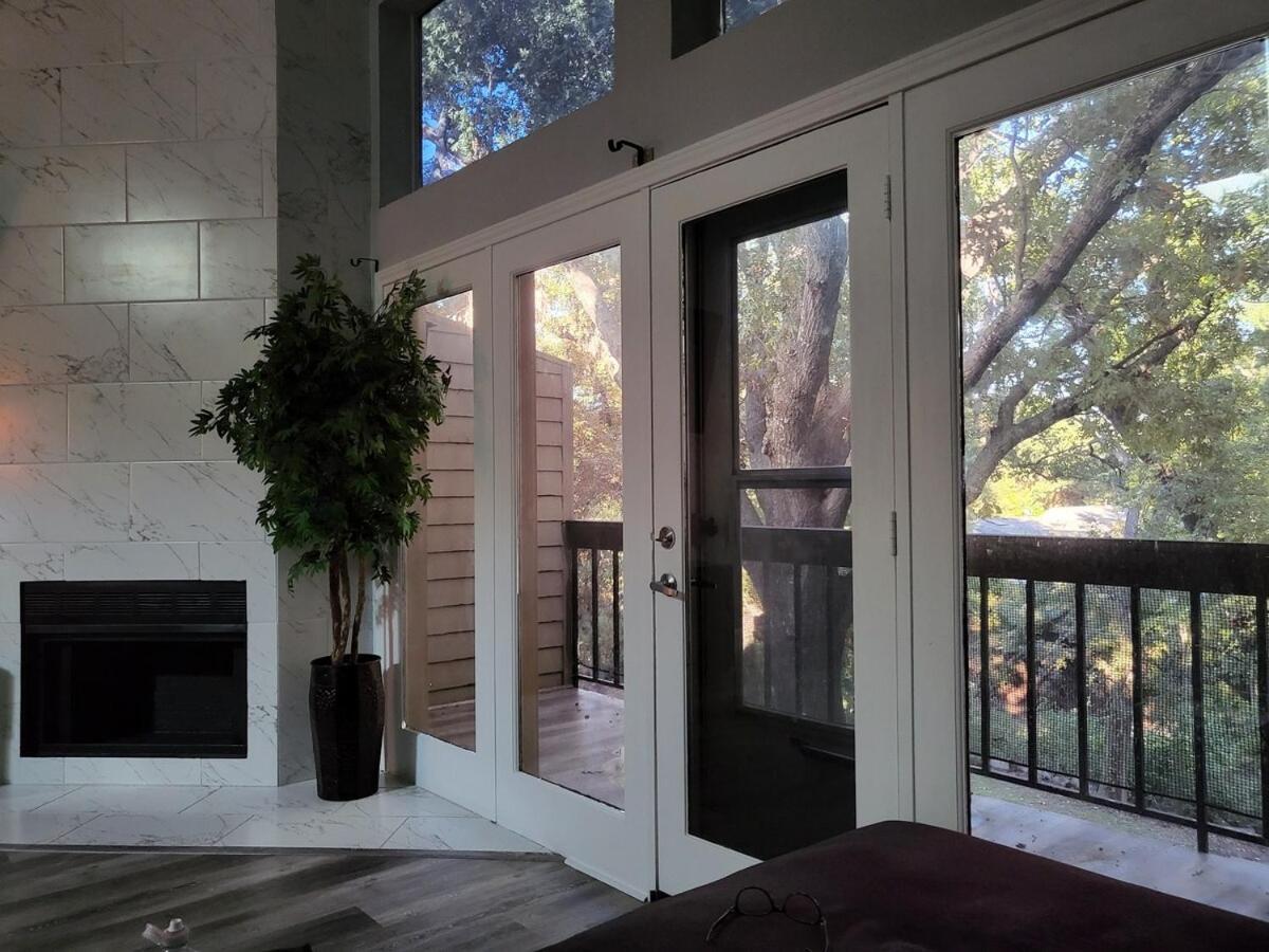 The Duke's Castle With Garage & Fast Internet Dallas