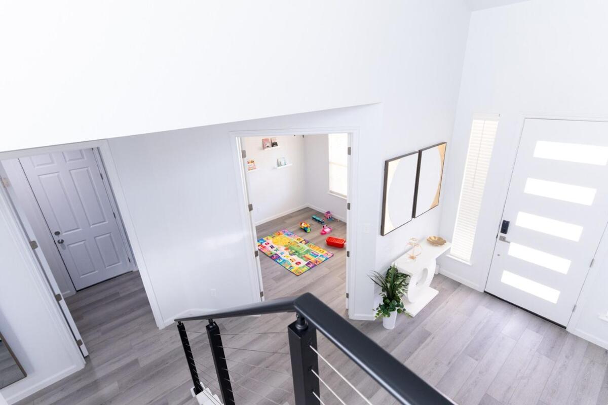 Holiday home Luxurious 3br Heartfelt Space In *