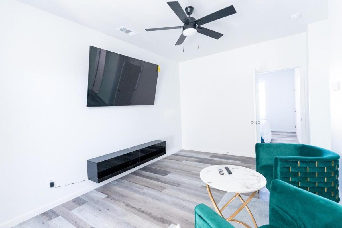 Holiday home Luxurious 3br Heartfelt Space In Dallas