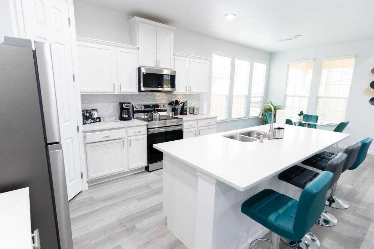Luxurious 3br Heartfelt Space In Dallas