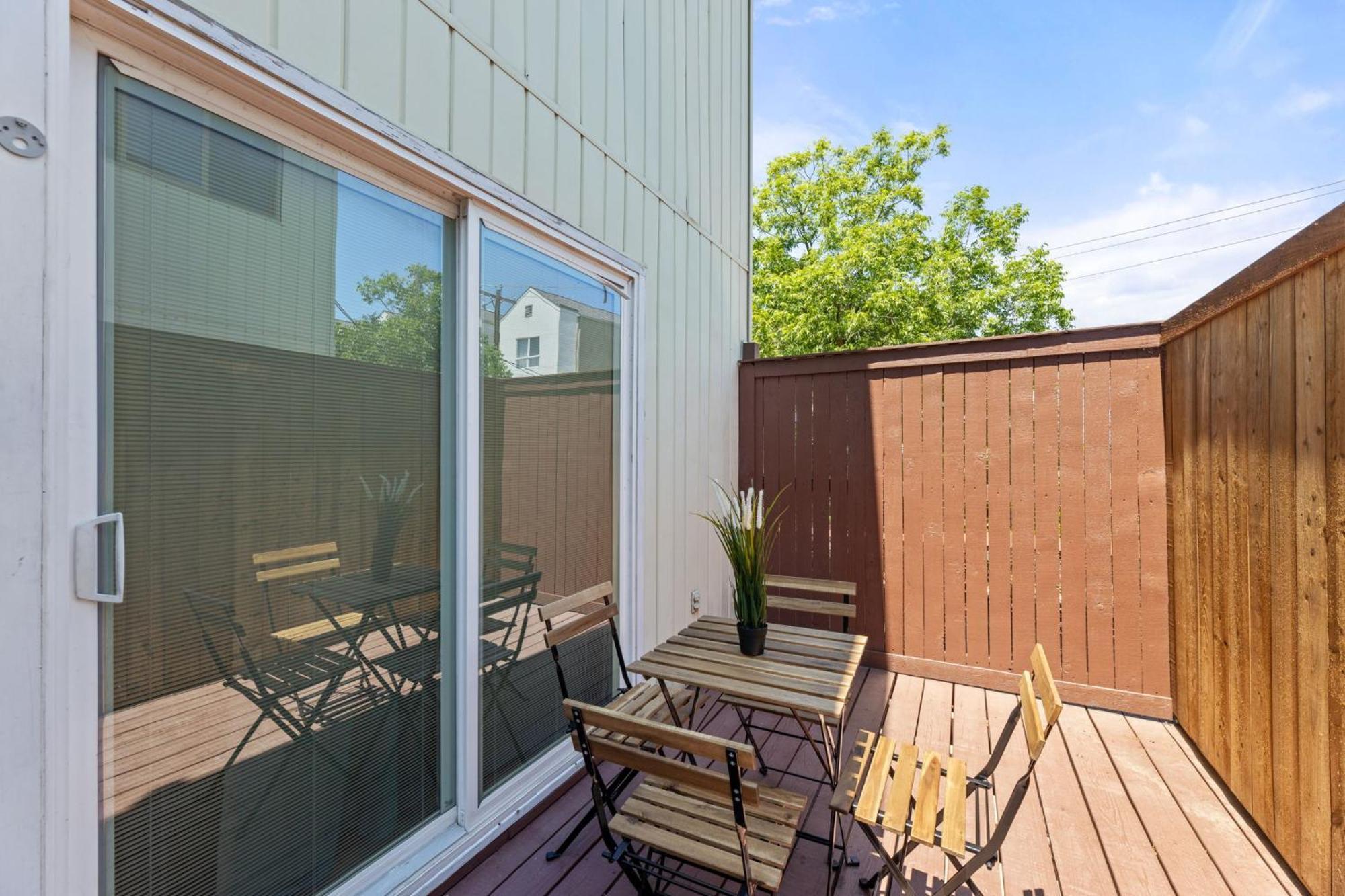 Apartment The Cozy Cove L Luxurious 2bd L Amazing Location L Parking L Dallas