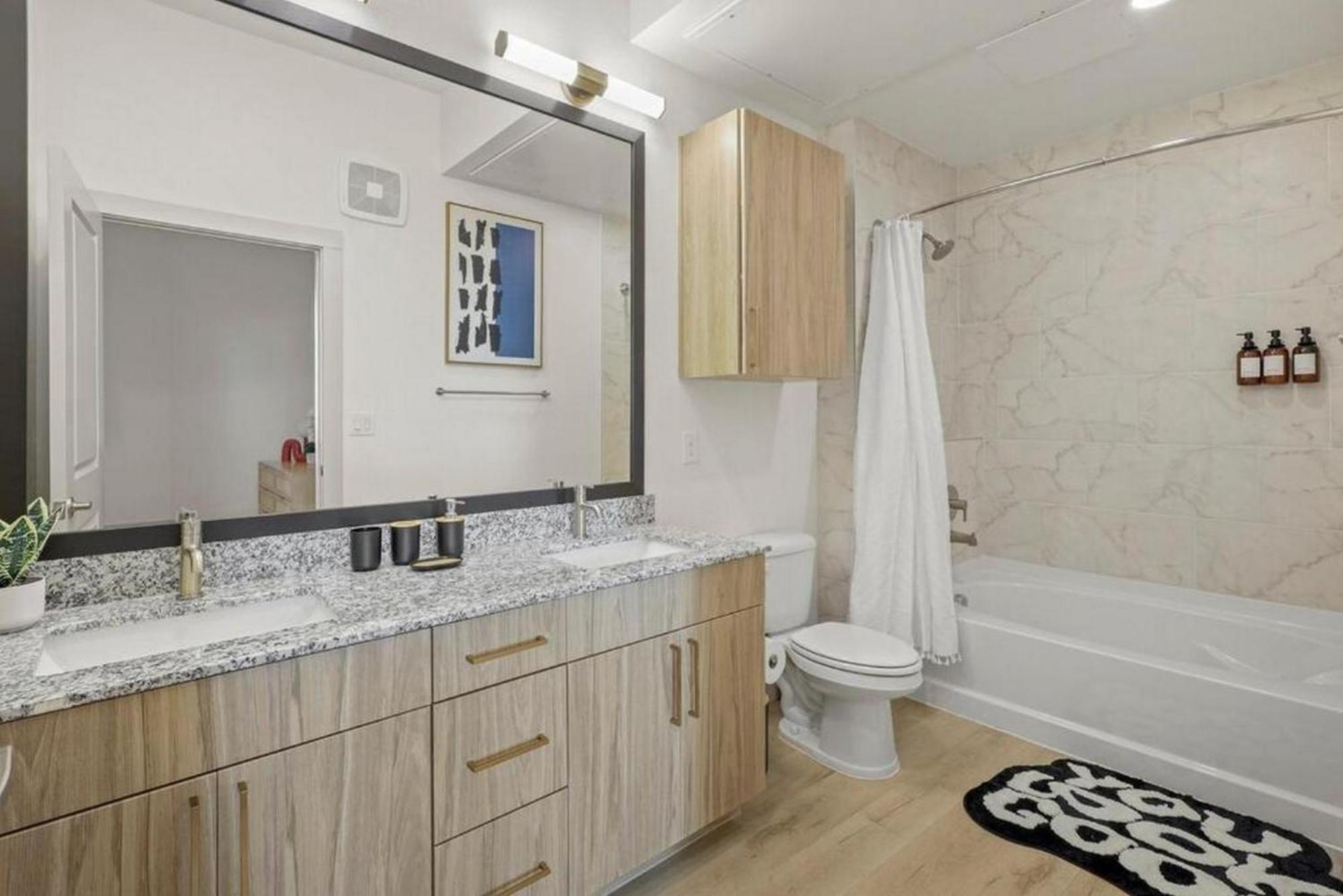 2br Gated Free Parking Gym Pool Near Galleria