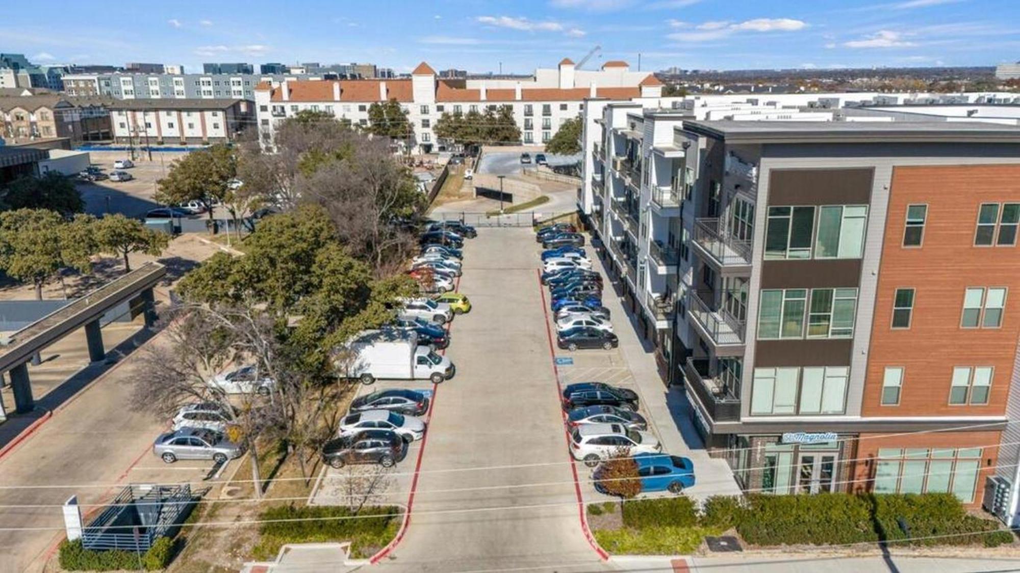 2br Gated Free Parking Gym Pool Near Galleria