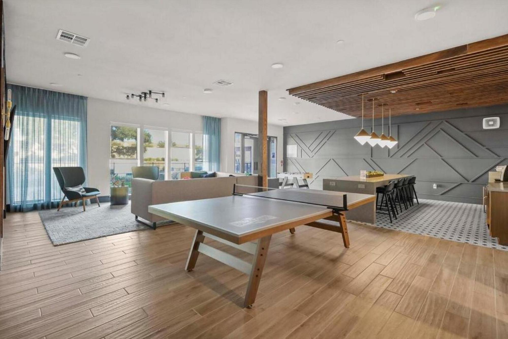 2br Gated Free Parking Gym Pool Near Galleria *
