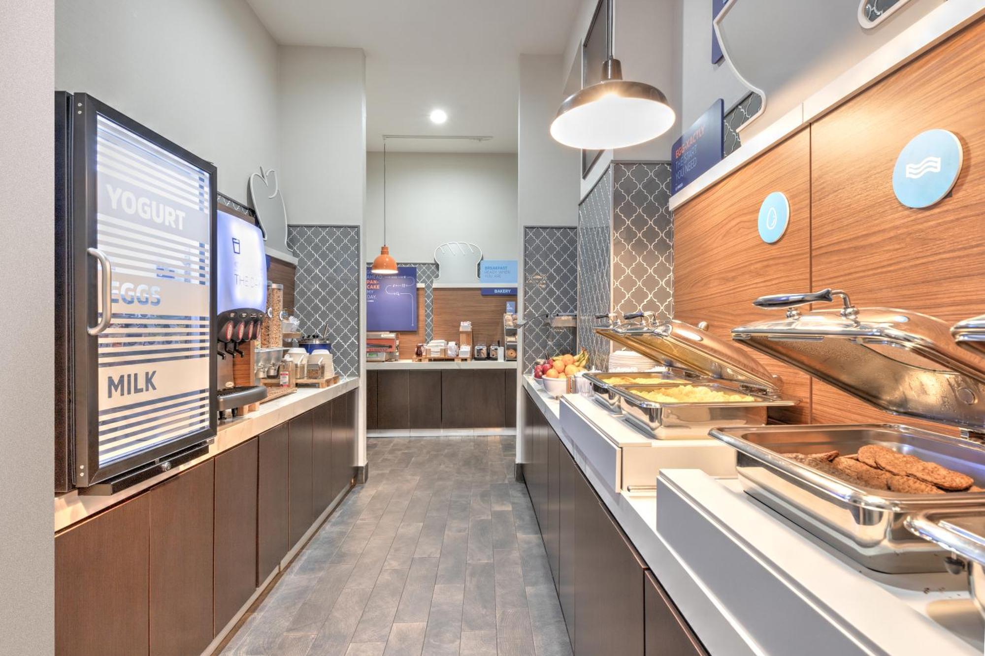 Express - Downtown By Ihg Hotel 3*