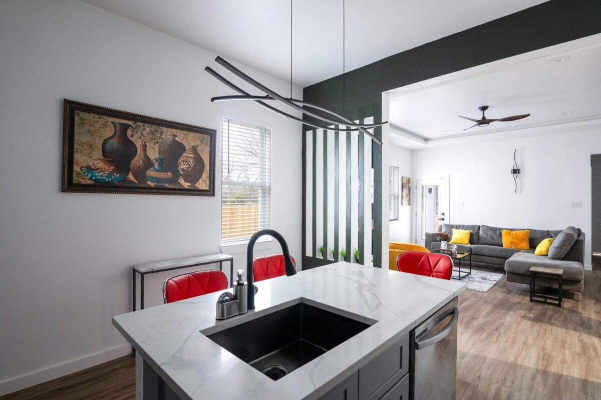 Contemporary Comfort Modern Holiday home