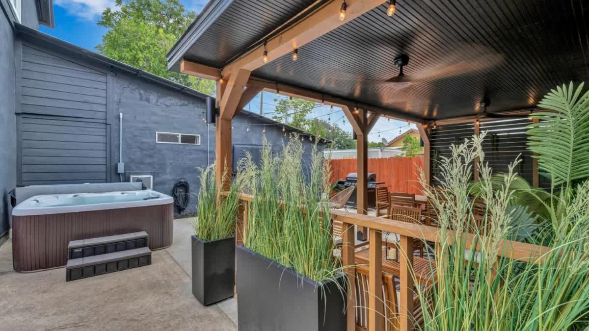Holiday home Modern Luxury Minutes From Downtown *