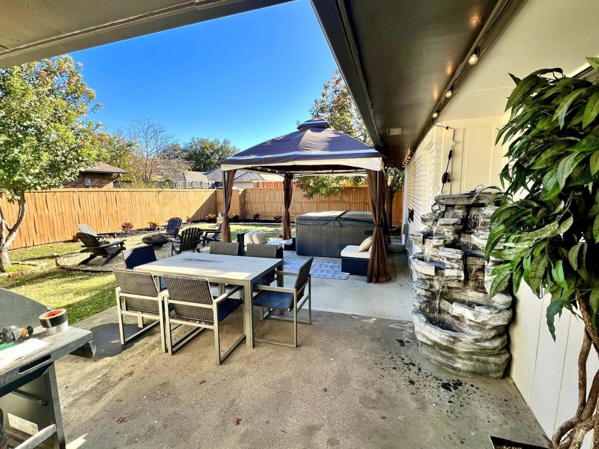 Holiday home Zen Back Yard With Hot Tub, Firepit, At Dallas