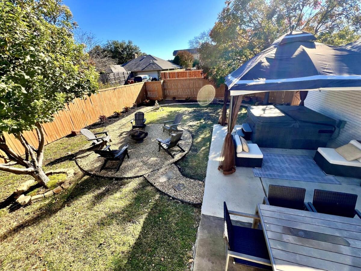 Holiday home Zen Back Yard With Hot Tub, Firepit, At *