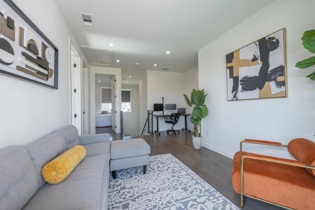 Pool 4 Bedroom Luxury In The Heart Of * Dallas
