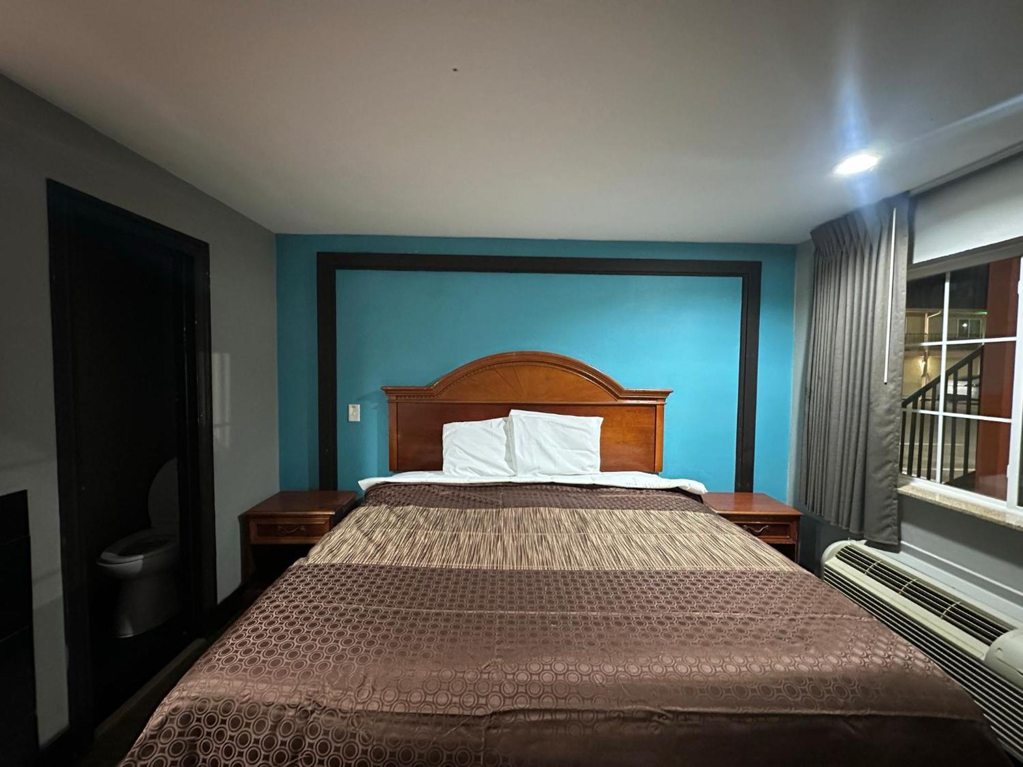 All Season Suites Inn 2*