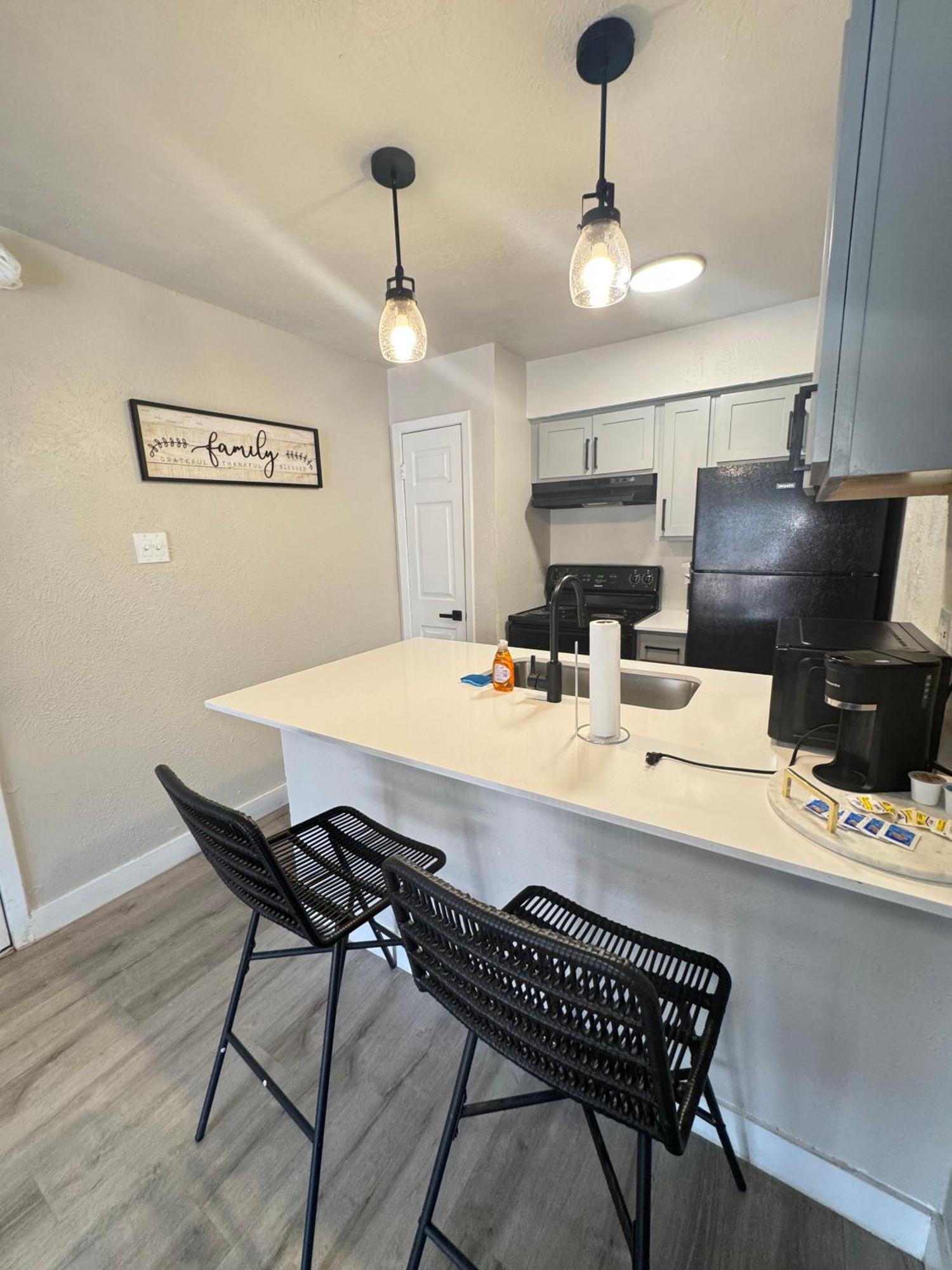 Apartment Downtown Luxe Urban Haven 1bd Retreat