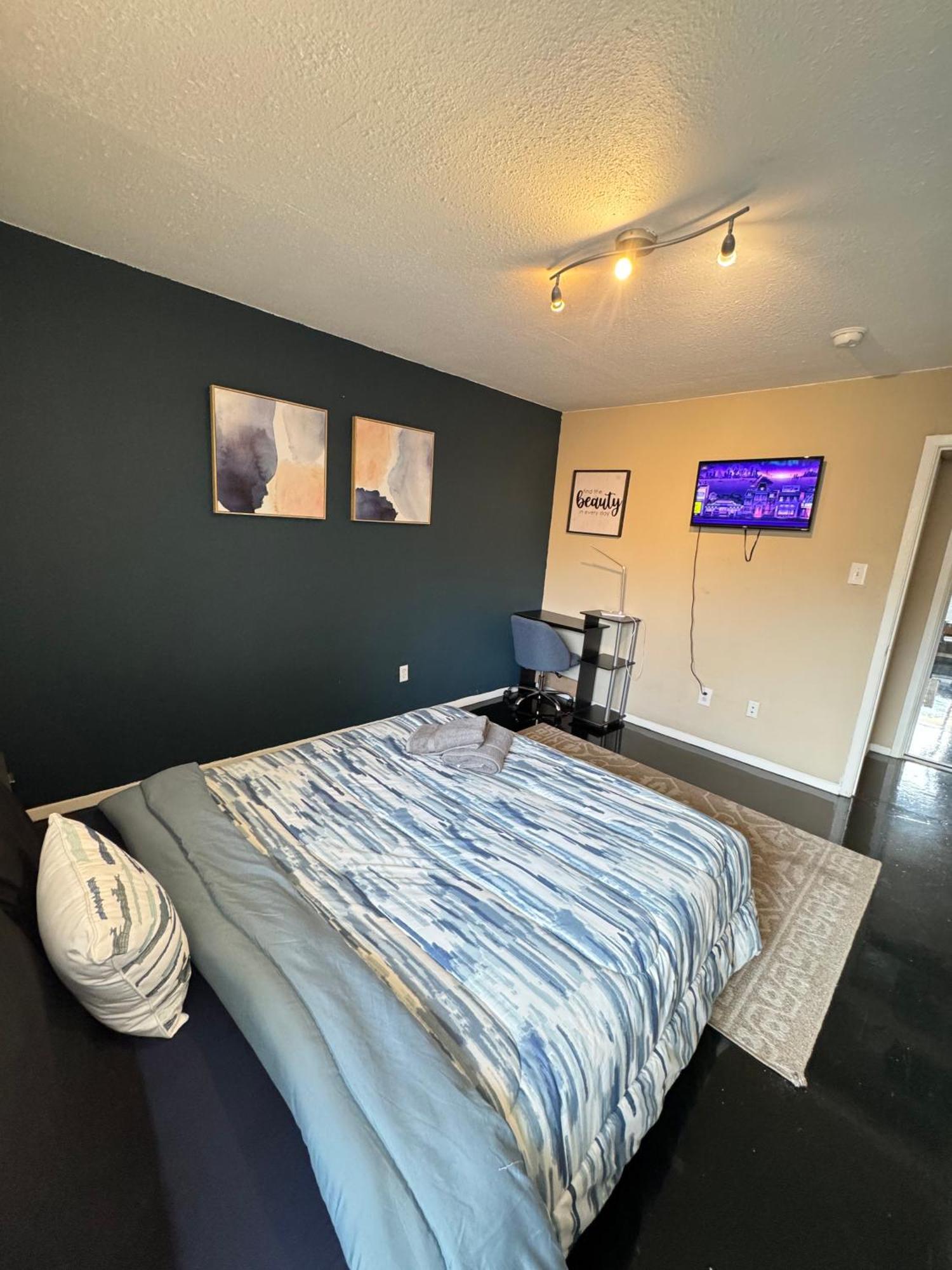 Apartment Downtown Chic Style 1bed Abode