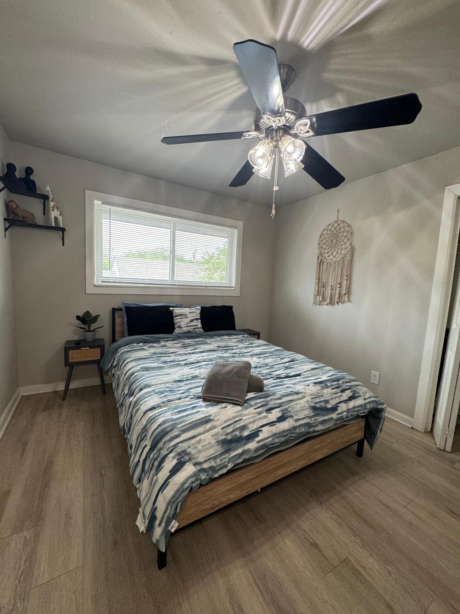 Downtown Luxe Urban Haven 1bd Retreat Apartment *