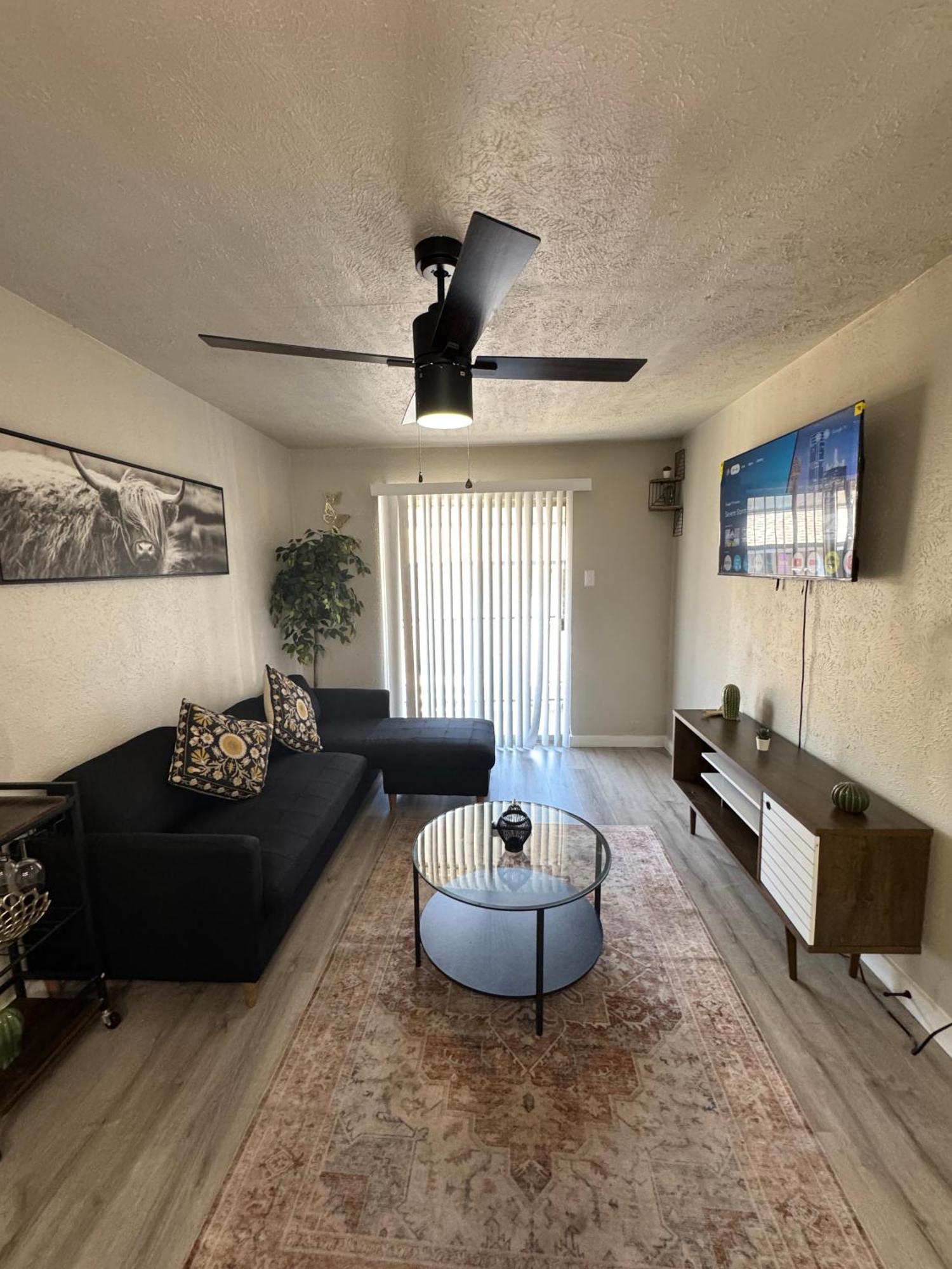 Dt Luxe Staycation 1bd1ba Dallas
