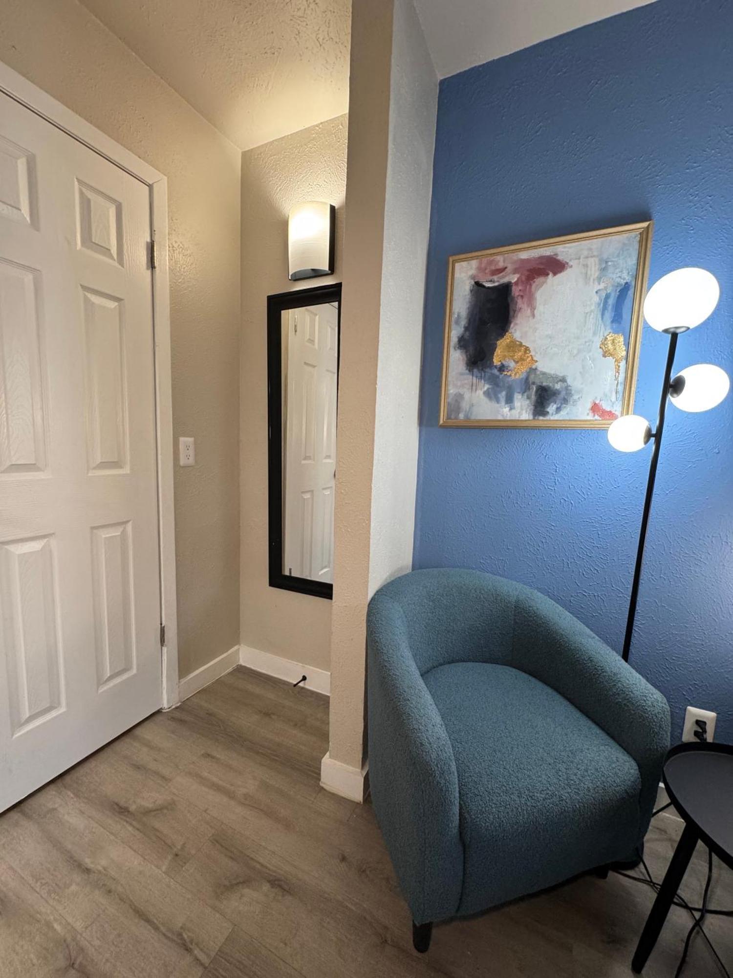 Dt Luxe Staycation 1bd1ba Apartment