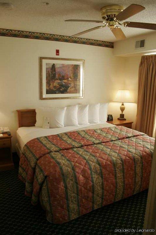 Homewood By Hilton Dallas-park Area Hotel