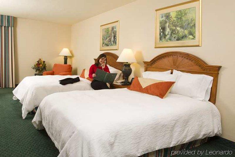 Hilton Garden Dallas/market Center Hotel Dallas
