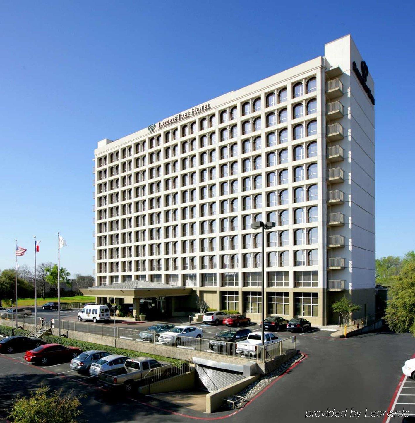 Doubletree By Hilton Market Center Dallas