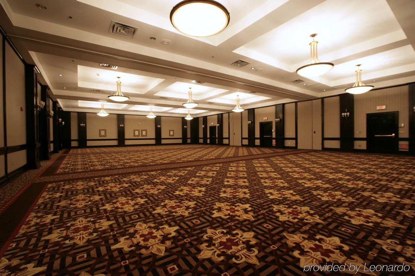 Doubletree By Hilton Market Center 3*