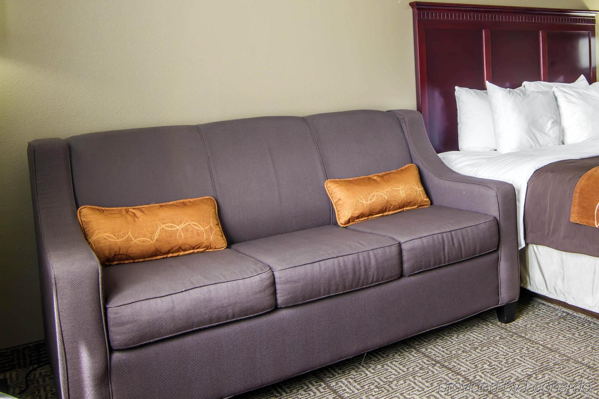 Comfort & Field-dallas Market Center Hotel Dallas