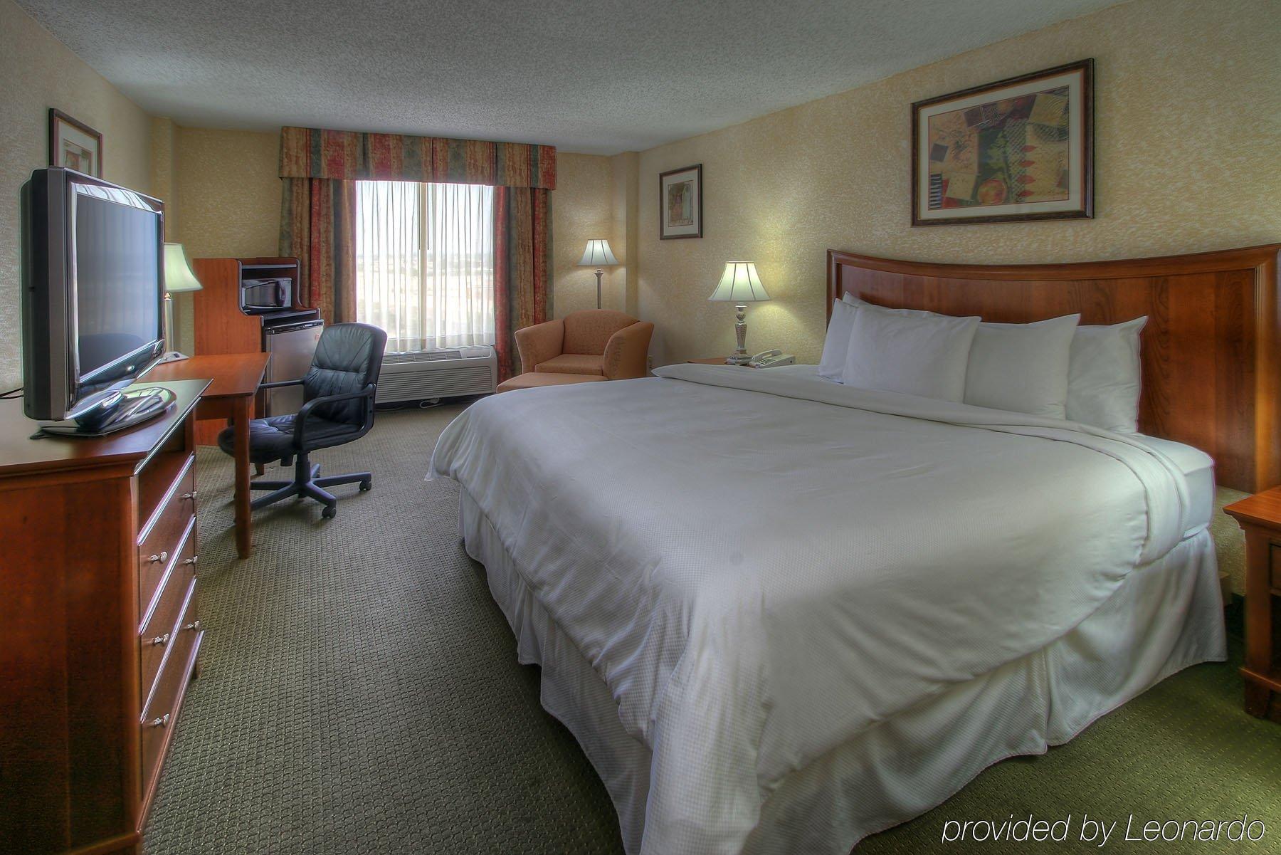 Mcm Elegante And - Hotel Dallas