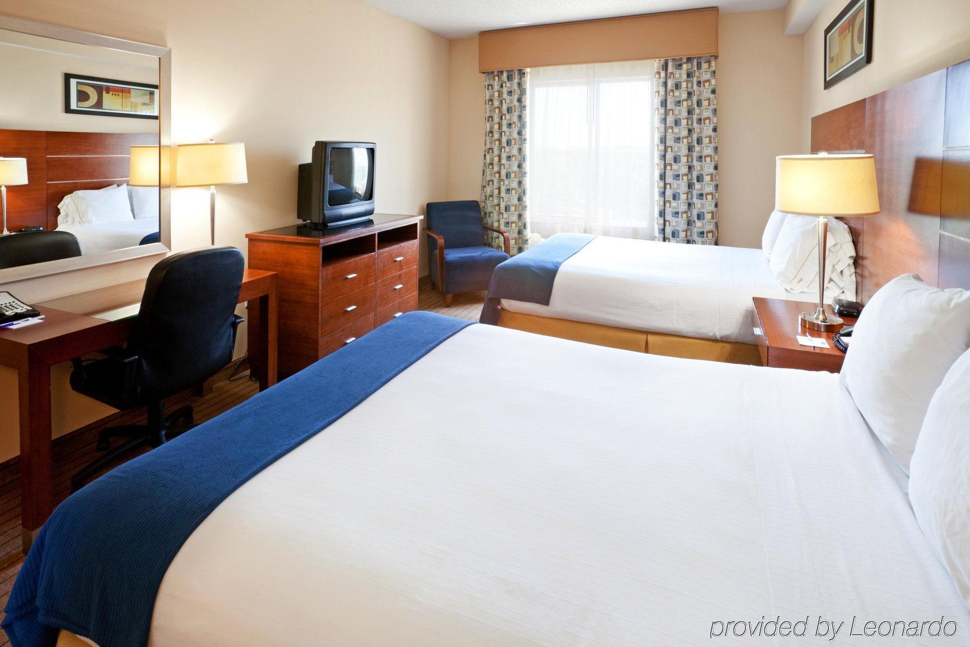 Express & - Park Northeast By Ihg 3*