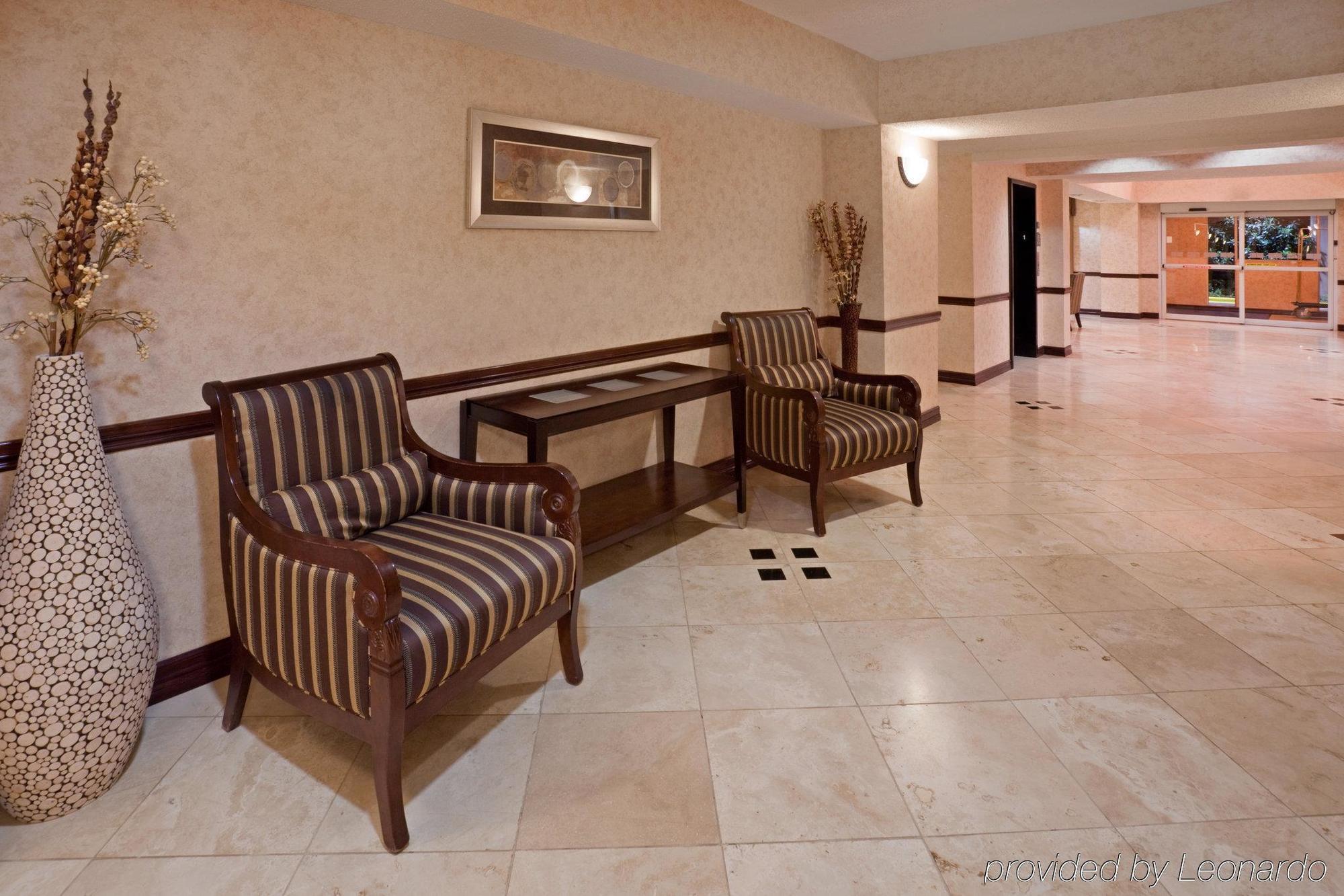 Hotel Express & - Park Northeast By Ihg