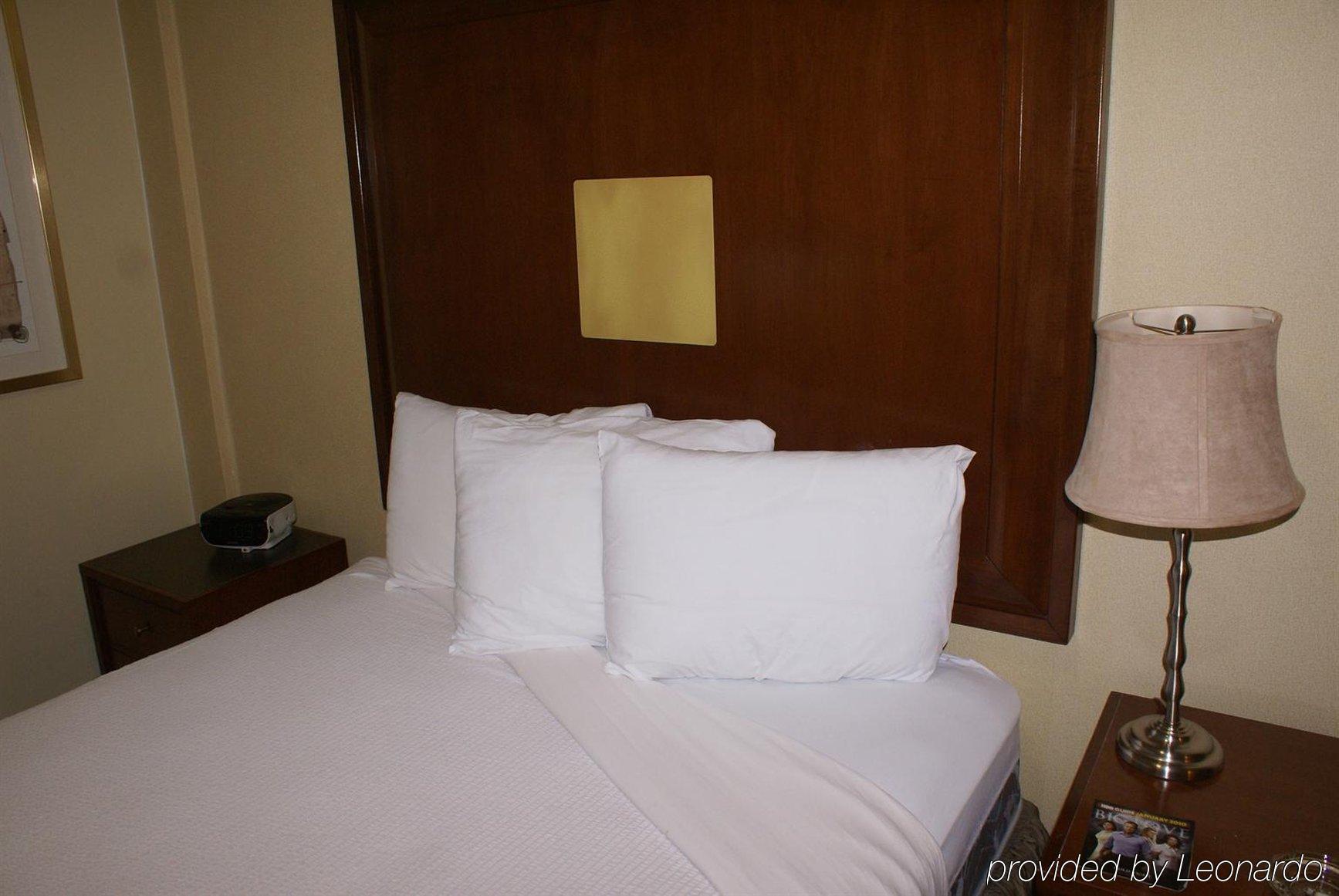 Hotel Express - Downtown By Ihg