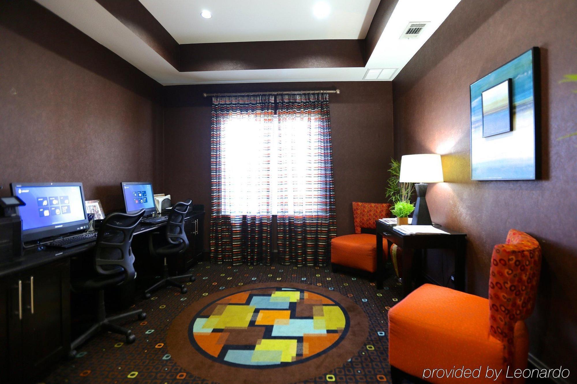 Express & West By Ihg
