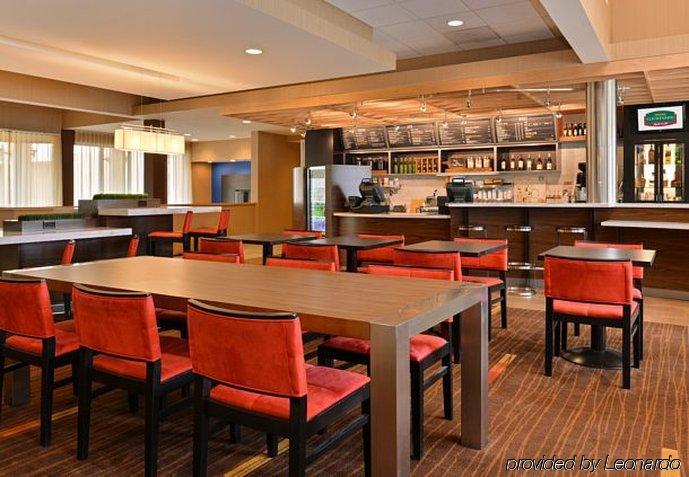 Courtyard By Marriott Northwest