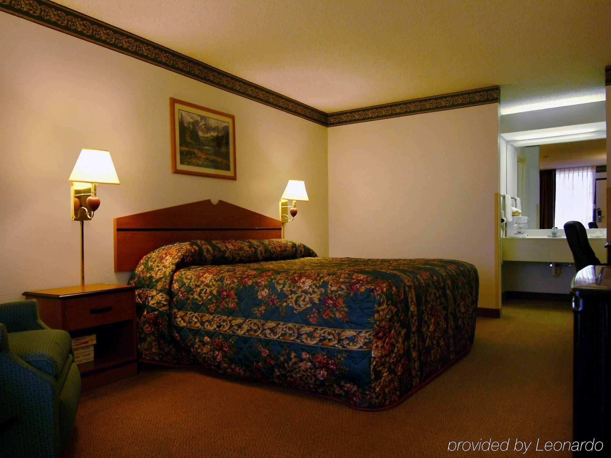 Motel Executive