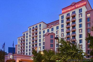 Sheraton Market Center Hotel 4*