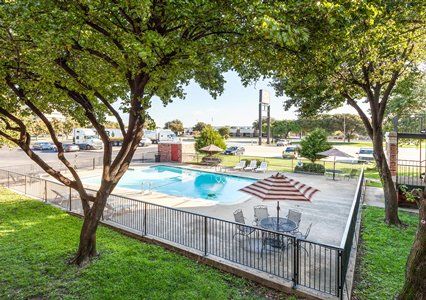 Motel Econo Airport I-35 North 2*