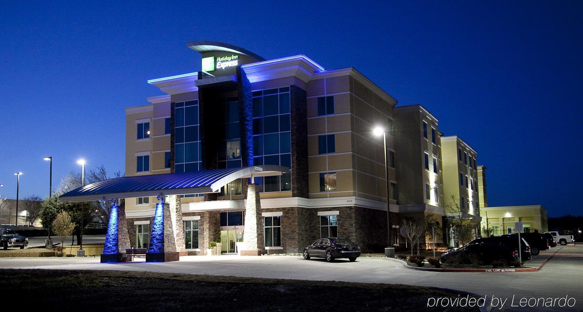 Express & North At Preston By Ihg Hotel