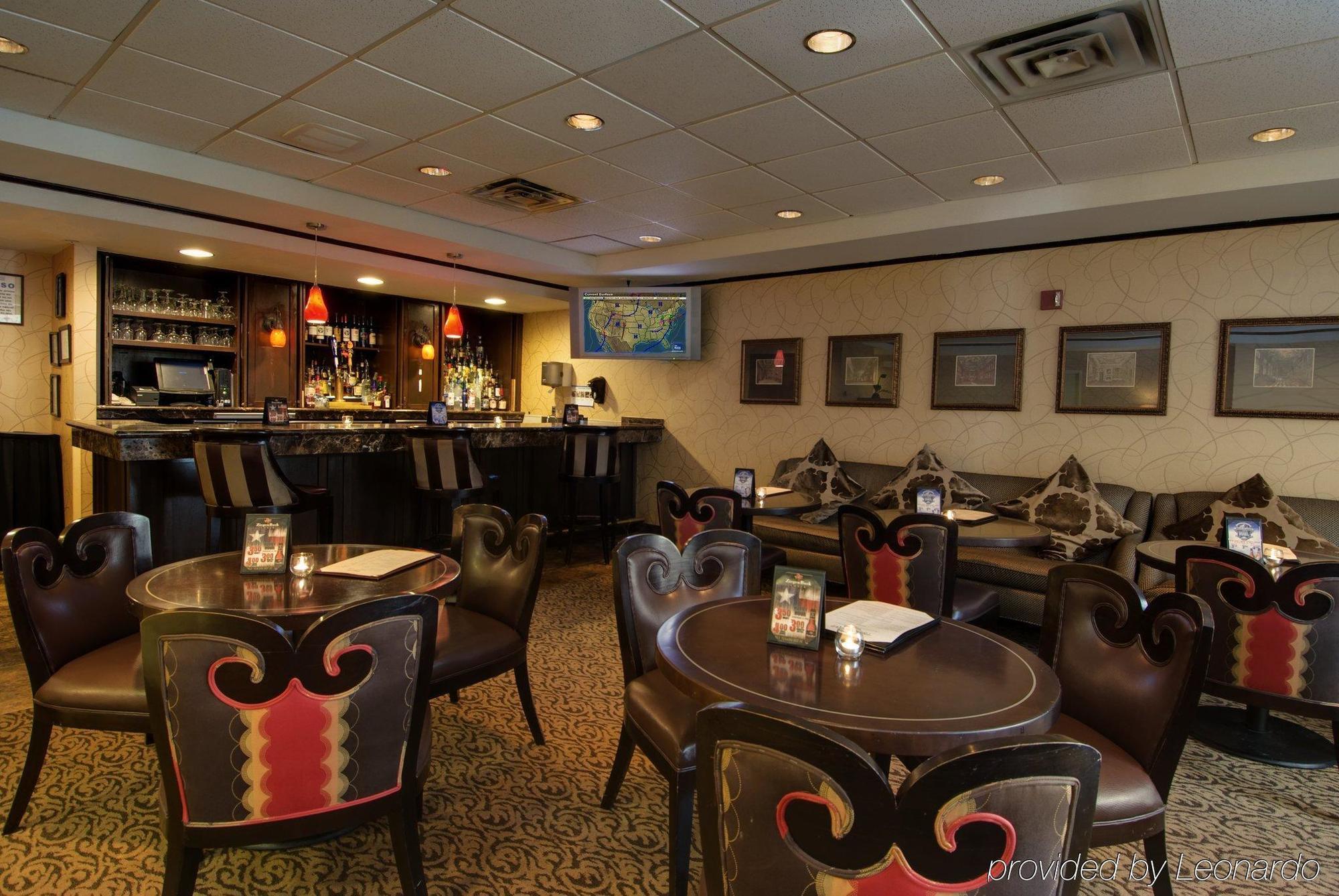 Doubletree By Hilton Market Center 3* Dallas