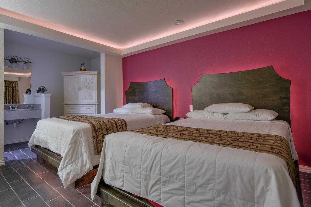 Romantic & Hotel