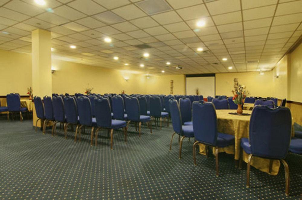 Hotel Staybridge Market Ctr Field, An Ihg