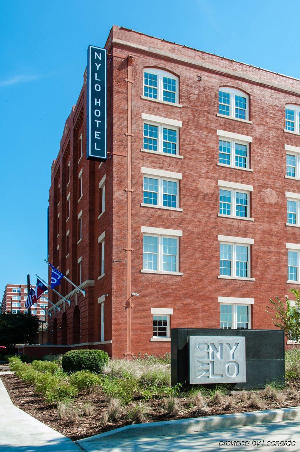 Canvas 4* Dallas