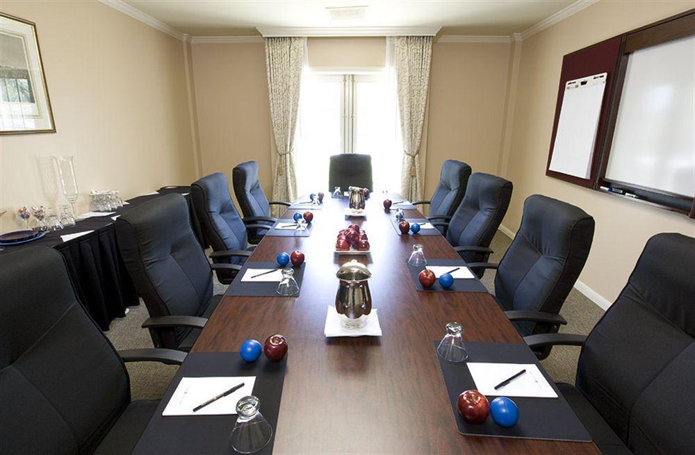 Cooper Conference Center & 3*