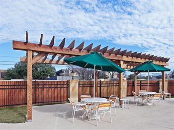 Hotel La Quinta By Wyndham Field 3*